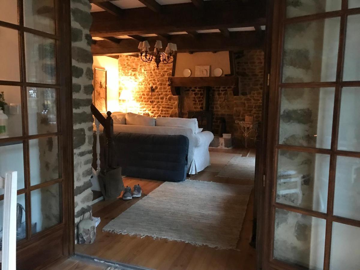 Bed and Breakfast Le jardin des fées à Savigny-le-Vieux Extérieur photo