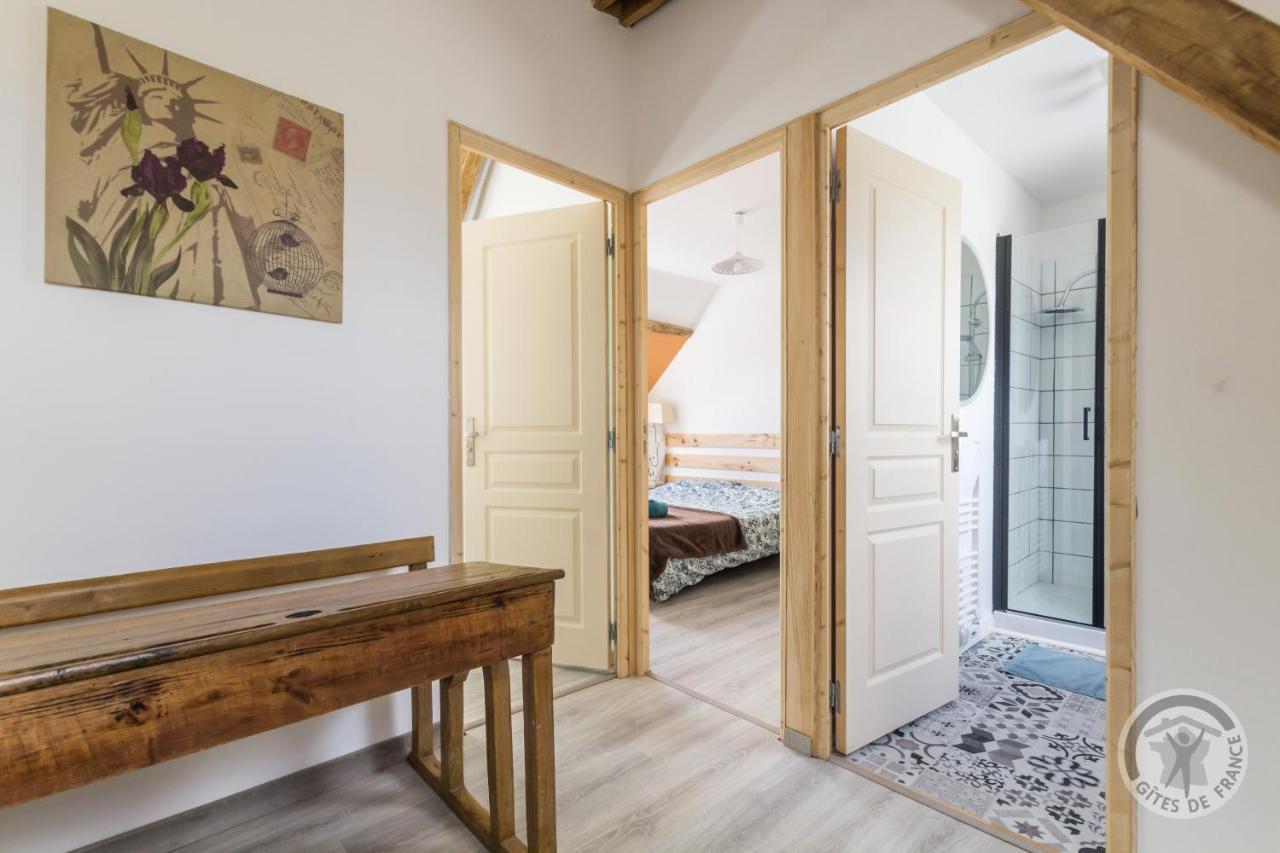 Bed and Breakfast Le jardin des fées à Savigny-le-Vieux Extérieur photo